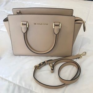 Michael Kors Selma Medium Bag Saffiano Leather
